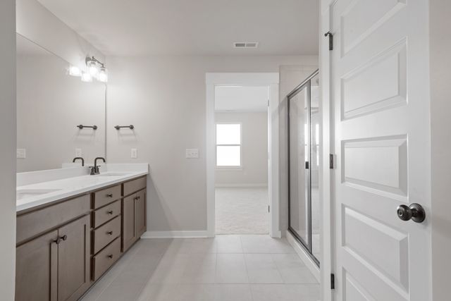 2416 Netterfield Drive, White House, TN 37188