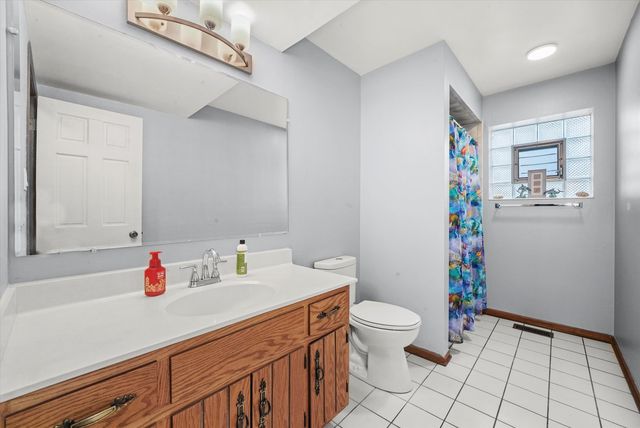 7201 W 110th Street, Worth, IL 60482