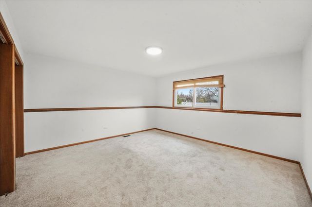 7201 W 110th Street, Worth, IL 60482