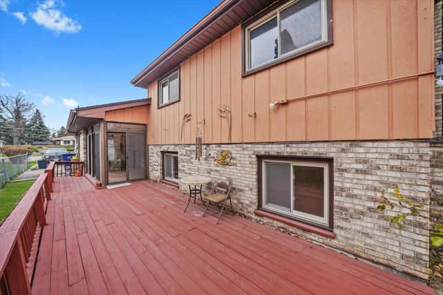 7201 W 110th Street, Worth, IL 60482