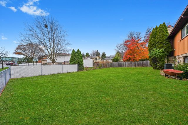 7201 W 110th Street, Worth, IL 60482