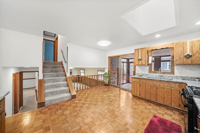 7201 W 110th Street, Worth, IL 60482