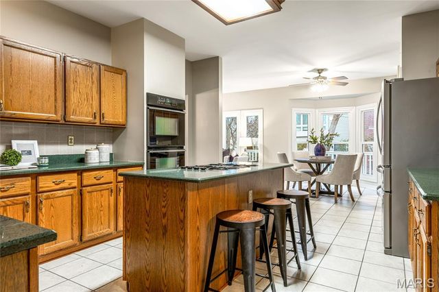 142 Newgrange Pass, Weldon Spring, MO 63304