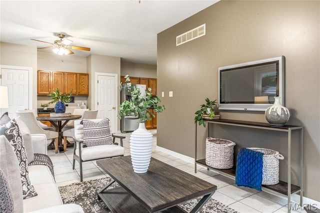 142 Newgrange Pass, Weldon Spring, MO 63304