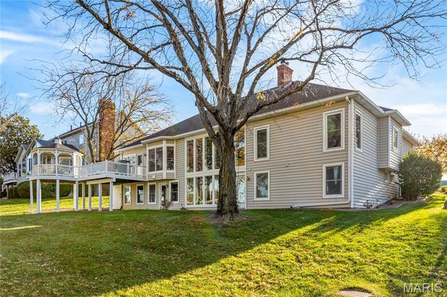 142 Newgrange Pass, Weldon Spring, MO 63304