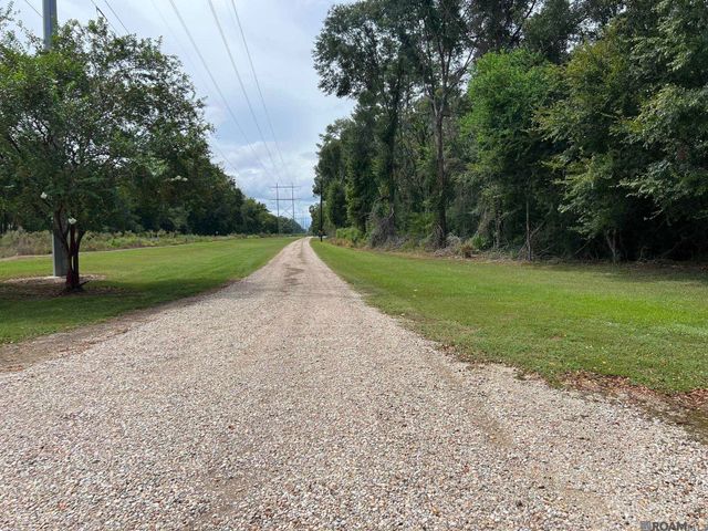 Line Dr, Denham Springs, LA 70726