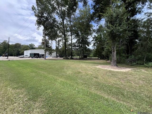 Line Dr, Denham Springs, LA 70726