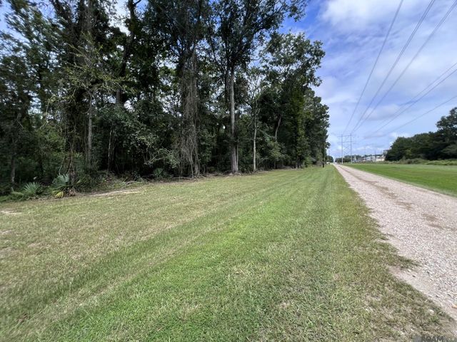 Line Dr, Denham Springs, LA 70726