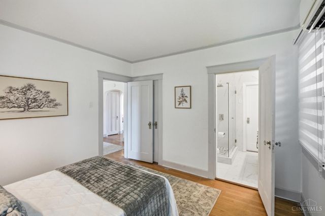 3629 Erie Avenue, Cincinnati, OH 45208