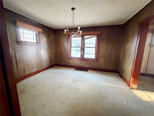 35 Wakefield Street, Rochester, NY 14621