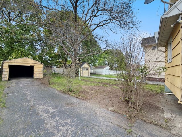 35 Wakefield Street, Rochester, NY 14621