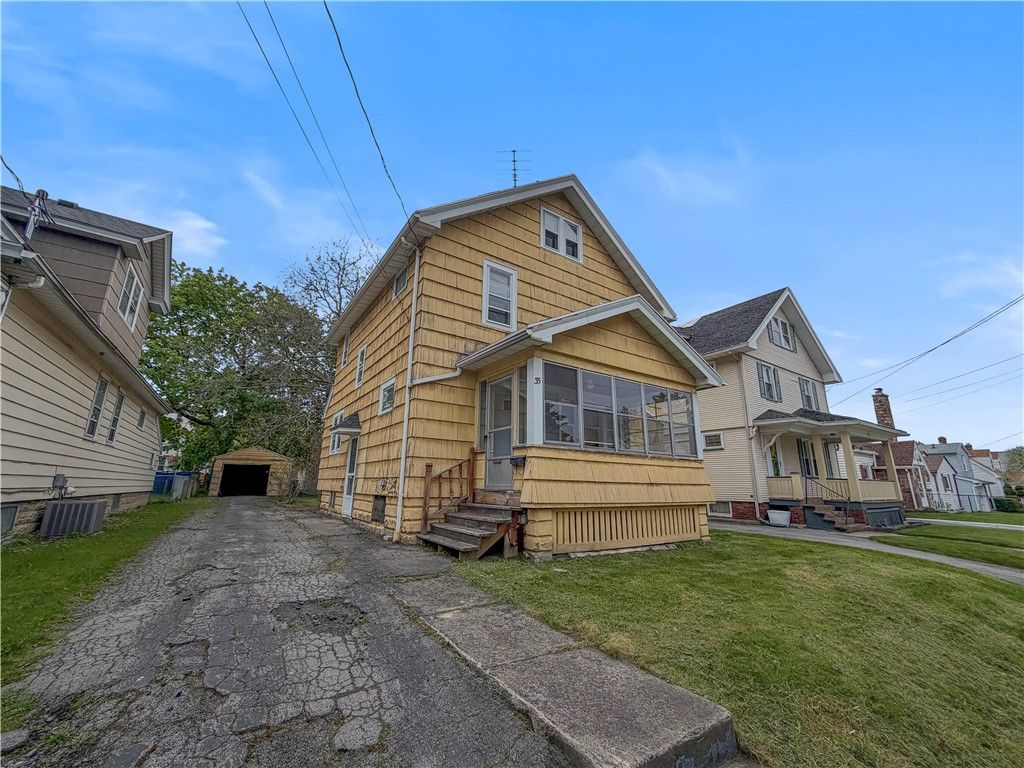35 Wakefield Street, Rochester, NY 14621