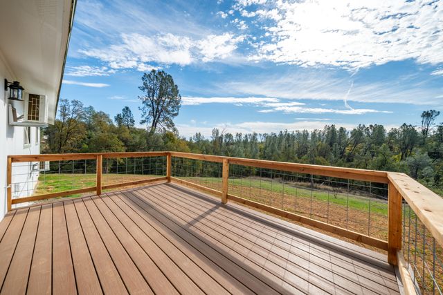 17021 Treat Avenue, Anderson, CA 96007