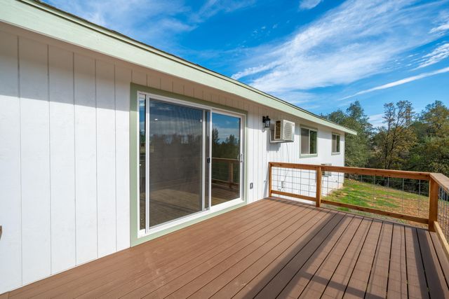 17021 Treat Avenue, Anderson, CA 96007