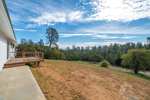 17021 Treat Avenue, Anderson, CA 96007