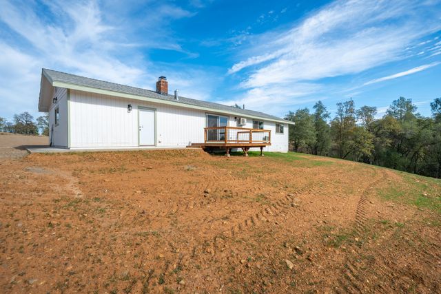 17021 Treat Avenue, Anderson, CA 96007