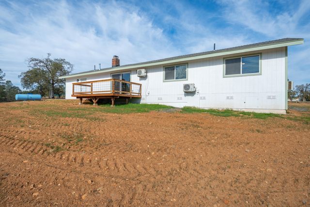 17021 Treat Avenue, Anderson, CA 96007