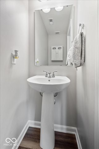 9707 Violet Circle, Indianapolis, IN 46239