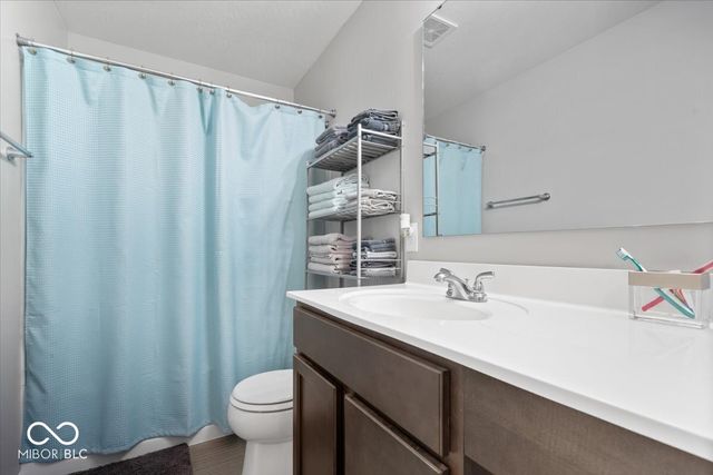 9707 Violet Circle, Indianapolis, IN 46239