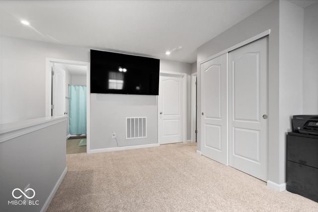 9707 Violet Circle, Indianapolis, IN 46239