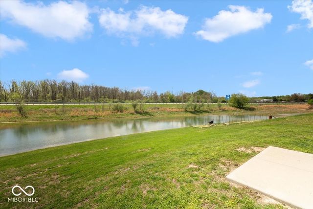 9707 Violet Circle, Indianapolis, IN 46239