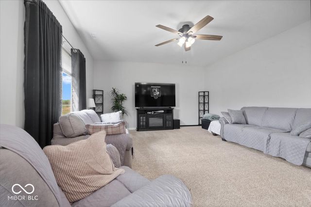 9707 Violet Circle, Indianapolis, IN 46239