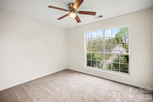 5806 Pennycross Lane, Charlotte, NC 28216