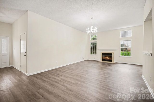 5806 Pennycross Lane, Charlotte, NC 28216