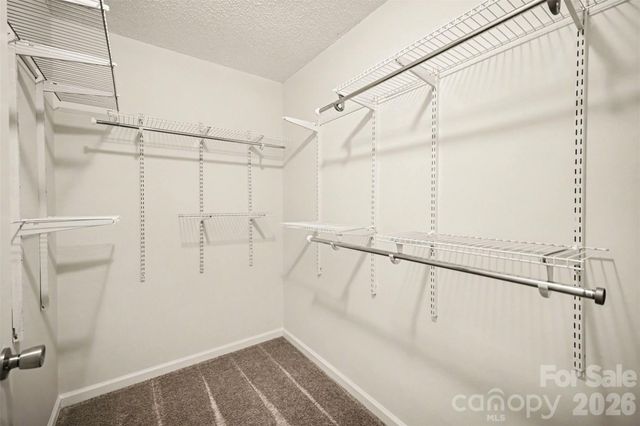 5806 Pennycross Lane, Charlotte, NC 28216