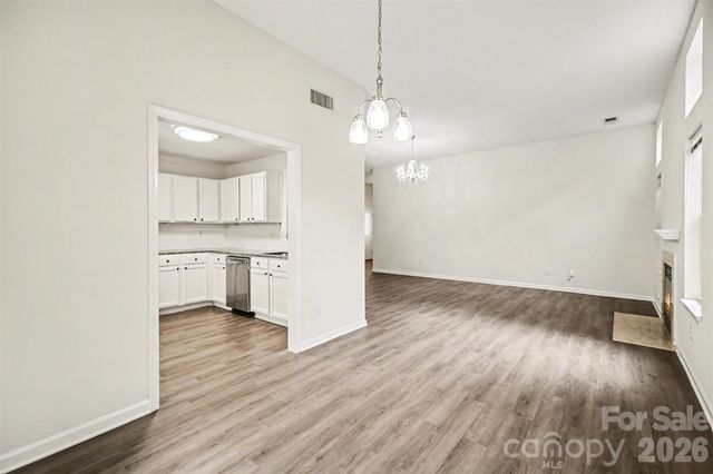 5806 Pennycross Lane, Charlotte, NC 28216