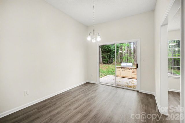 5806 Pennycross Lane, Charlotte, NC 28216