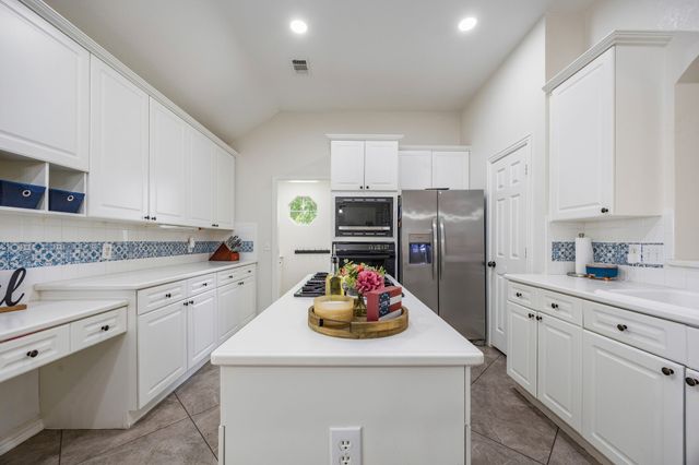 639 Stafford Circle, Rockwall, TX 75087