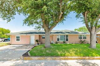 1302 56th Street, Galveston, TX 77551
