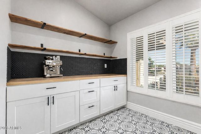 18008 N 75TH Avenue, Glendale, AZ 85308