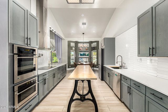 18008 N 75TH Avenue, Glendale, AZ 85308