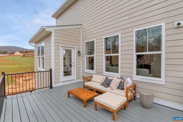 3053 RAMBLING BROOK LN, Crozet, VA 22932