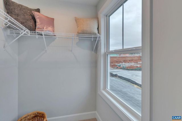 3053 RAMBLING BROOK LN, Crozet, VA 22932