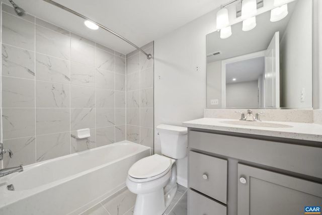 3053 RAMBLING BROOK LN, Crozet, VA 22932