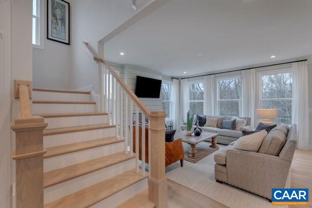 3053 RAMBLING BROOK LN, Crozet, VA 22932