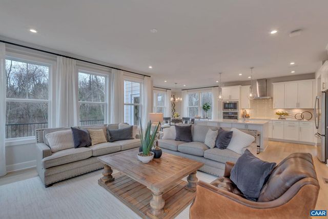 3053 RAMBLING BROOK LN, Crozet, VA 22932