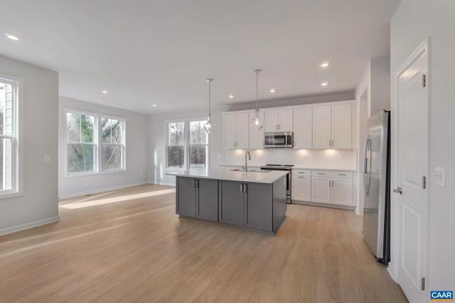 3053 RAMBLING BROOK LN, Crozet, VA 22932