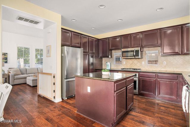 418 Arbor Court, Simi Valley, CA 93065