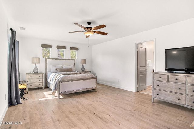 418 Arbor Court, Simi Valley, CA 93065