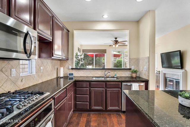 418 Arbor Court, Simi Valley, CA 93065