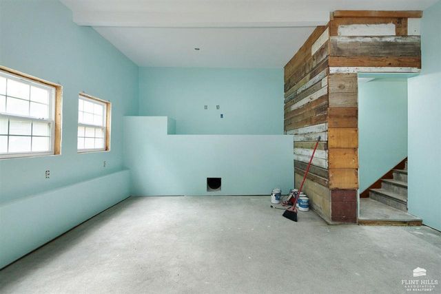 731 1st Street, Clay Center, KS 67432