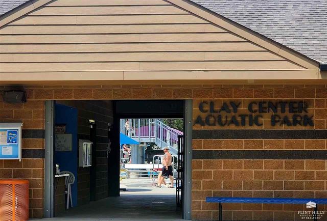 731 1st Street, Clay Center, KS 67432