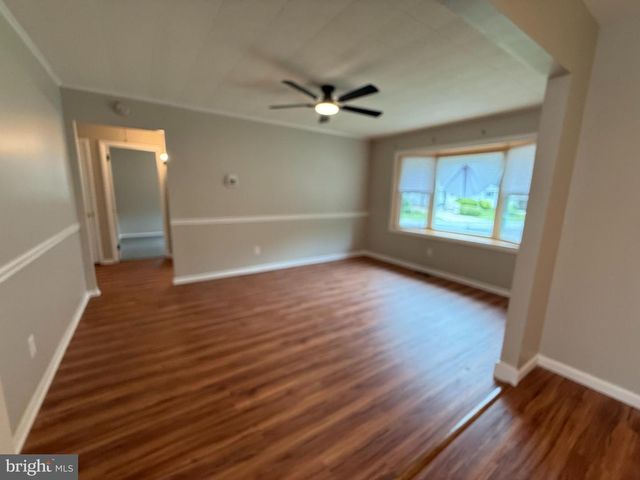 1 HOLDEN DR, New Castle, DE 19720