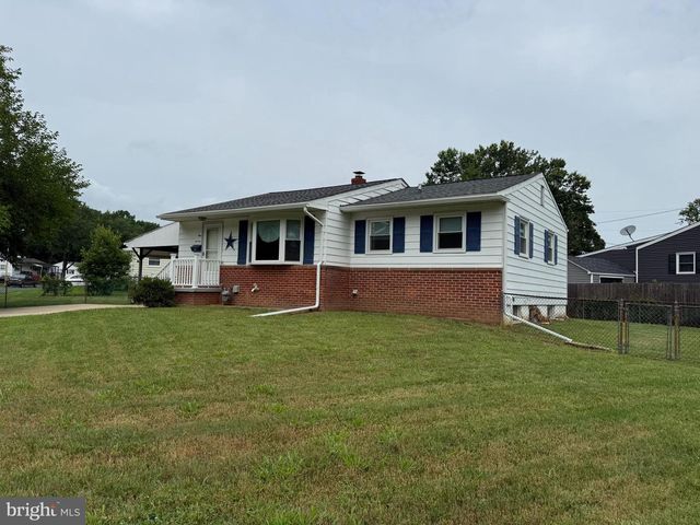 1 HOLDEN DR, New Castle, DE 19720