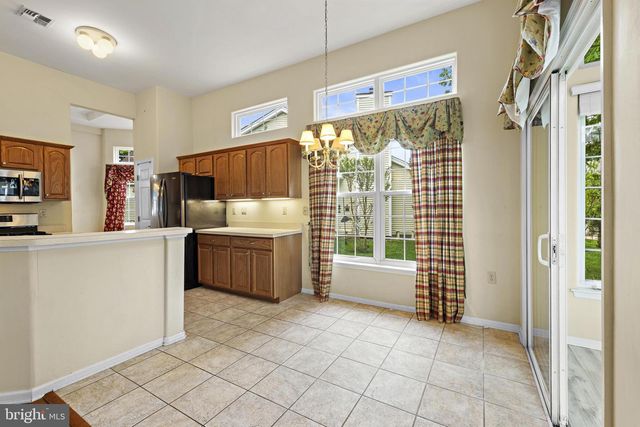 6 RAPIDS CT, Barnegat, NJ 08005