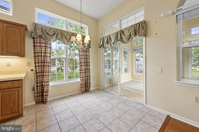 6 RAPIDS CT, Barnegat, NJ 08005